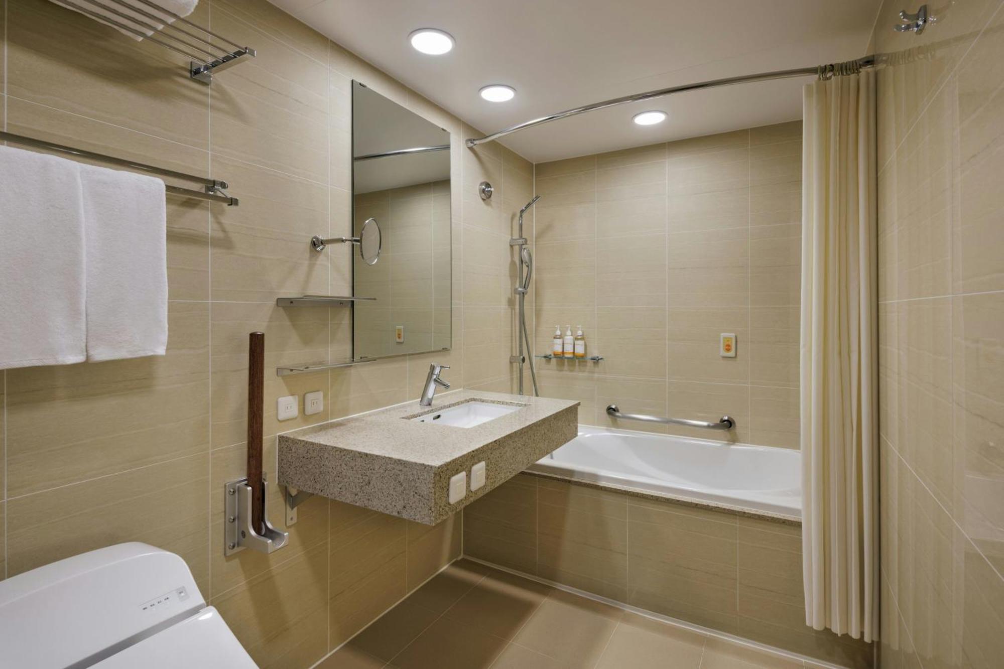 酒店 Four Points Flex By Sheraton Kitahama 3*